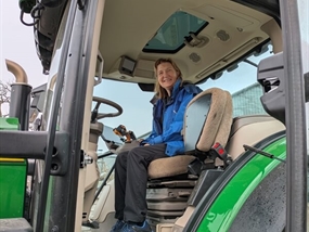 Customer Photo of Tractor Driving Wiltshire Customer Photo of Tractor Driving Wiltshire